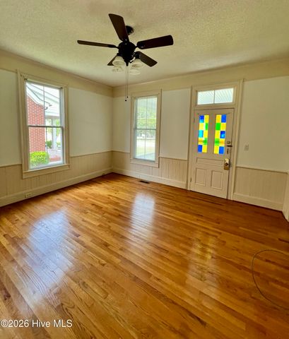 3813 W Wilson Street, Farmville, NC 27828