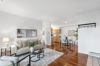 15 Marina Lakes Drive, Richmond, CA 94804