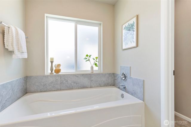 1331 Baker Heights, Bremerton, WA 98312