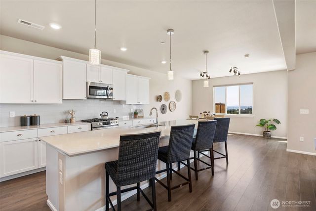 1331 Baker Heights, Bremerton, WA 98312