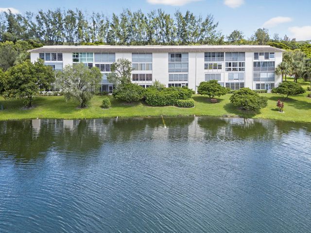 1904 BERMUDA Circle D1, Coconut Creek, FL 33066