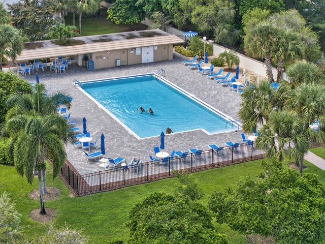 1904 BERMUDA Circle D1, Coconut Creek, FL 33066