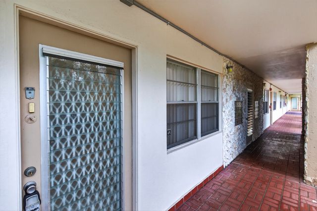1904 BERMUDA Circle D1, Coconut Creek, FL 33066