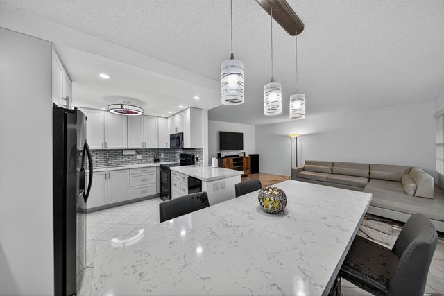 1904 BERMUDA Circle D1, Coconut Creek, FL 33066