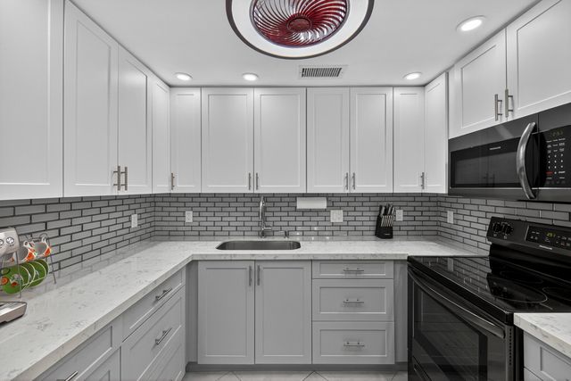 1904 BERMUDA Circle D1, Coconut Creek, FL 33066