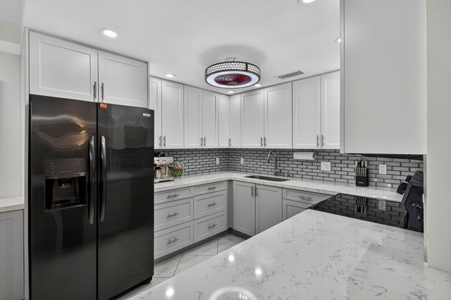 1904 BERMUDA Circle D1, Coconut Creek, FL 33066
