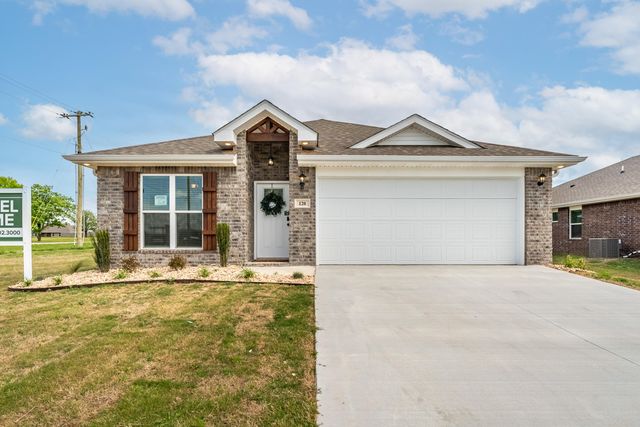 1448 E Charlton Street, Republic, MO 65738