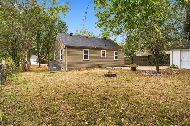 907 Kipling Dr, Nashville, TN 37217