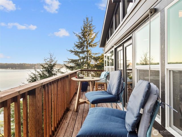 170 E Camus Drive, Shelton, WA 98584