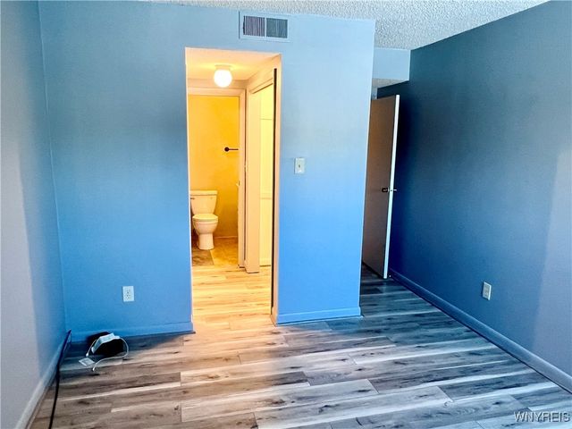 8421 Buffalo Avenue 14, Niagara Falls, NY 14304