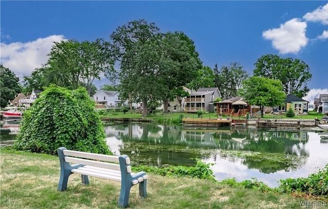 8421 Buffalo Avenue 14, Niagara Falls, NY 14304