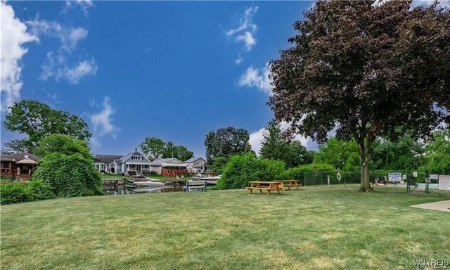 8421 Buffalo Avenue 14, Niagara Falls, NY 14304