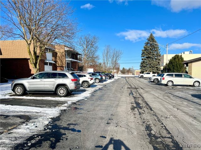 8421 Buffalo Avenue 14, Niagara Falls, NY 14304