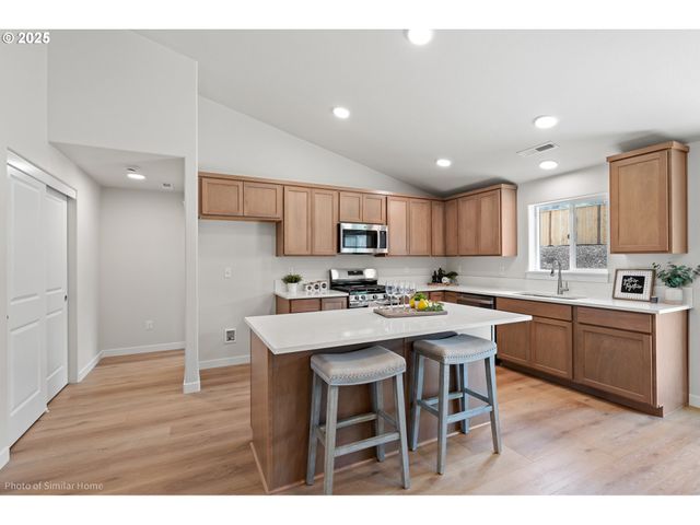 0 Sutherlin Ln, Eugene, OR 97405