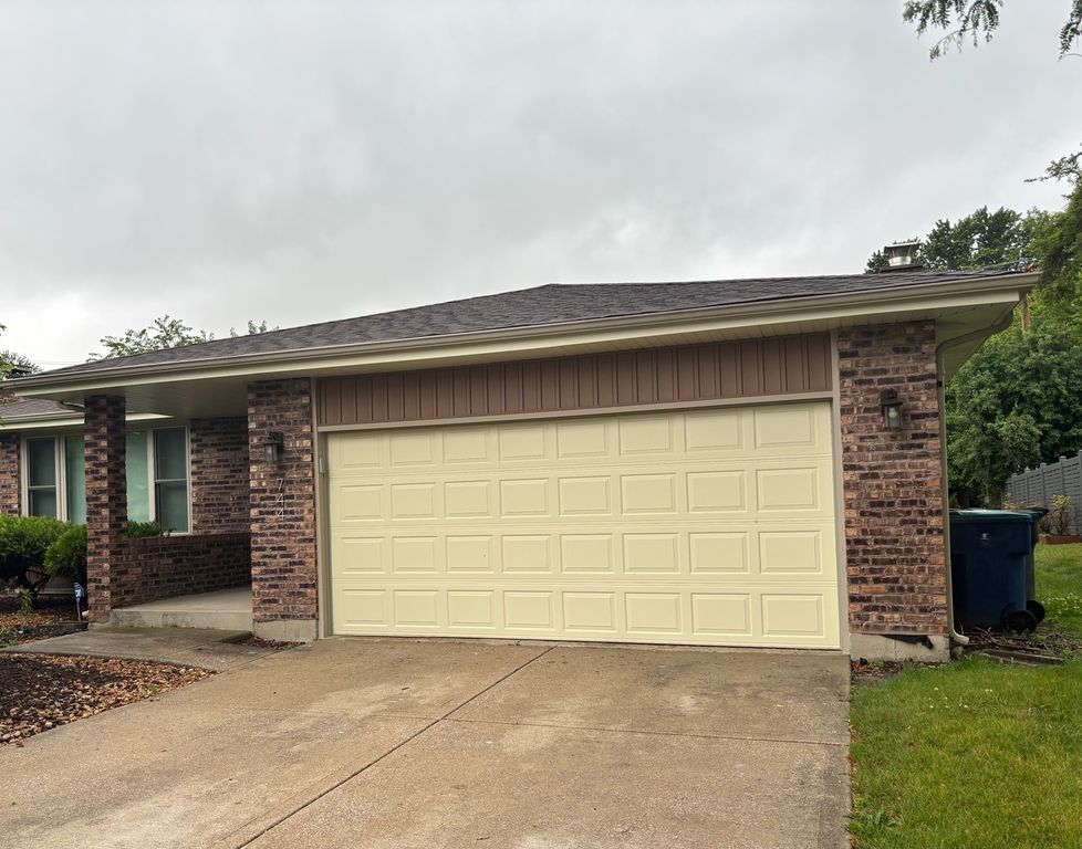 744 Academy Avenue, Matteson, IL 60443