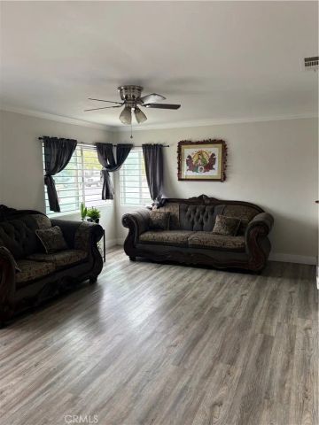 501 W Latham, Hemet, CA 92543