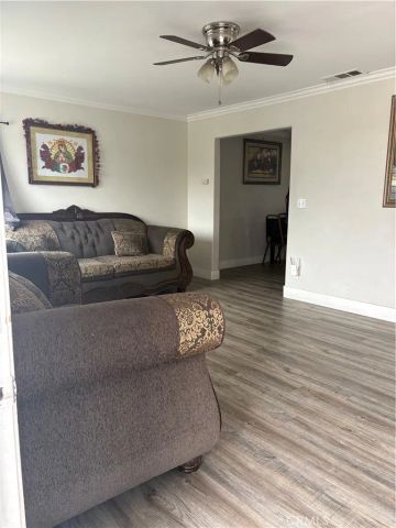 501 W Latham, Hemet, CA 92543
