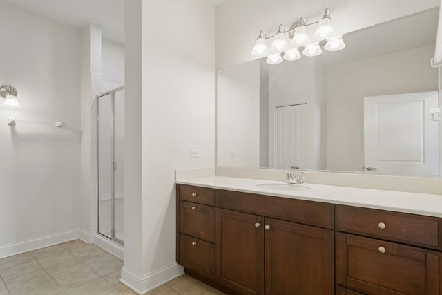 1199 E Port Clinton Road 711, Vernon Hills, IL 60061