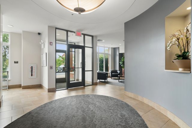 1199 E Port Clinton Road 711, Vernon Hills, IL 60061