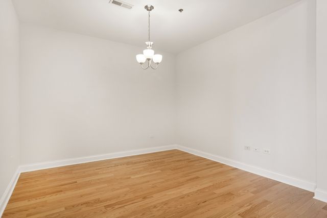 1199 E Port Clinton Road 711, Vernon Hills, IL 60061