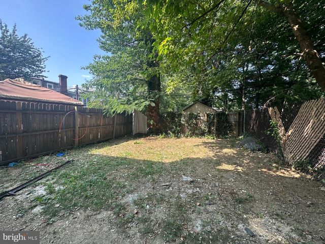 1319 WAKELING ST, Philadelphia, PA 19124