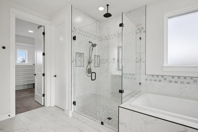 112 Red Mulberry WAY, Leander, TX 78641