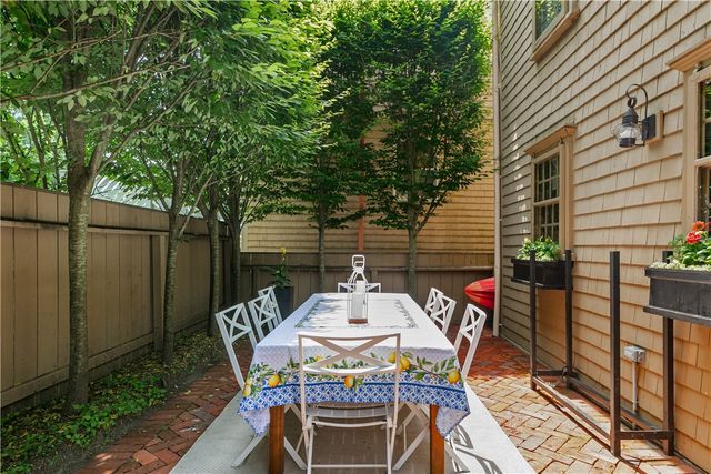 35 Second Street, Newport, RI 02840