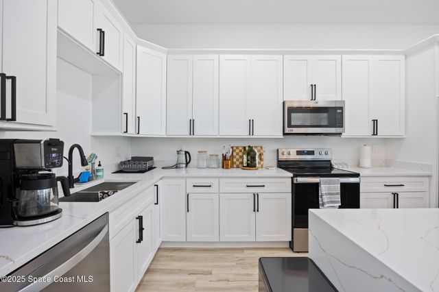 700 Cornelia Avenue SE, Palm Bay, FL 32909