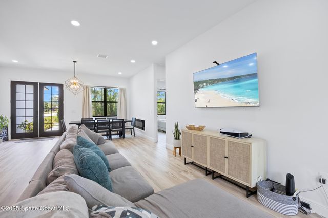 700 Cornelia Avenue SE, Palm Bay, FL 32909