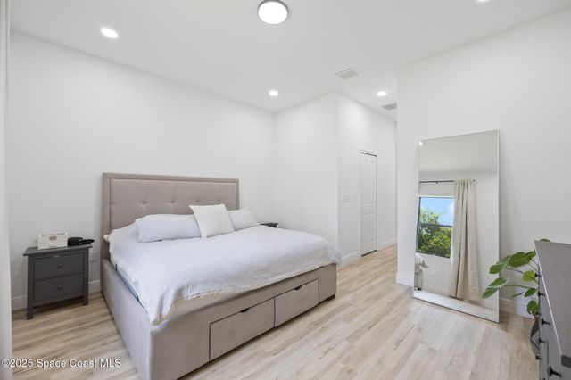 700 Cornelia Avenue SE, Palm Bay, FL 32909