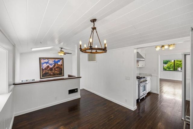 515 Fountain Avenue, Pacific Grove, CA 93950