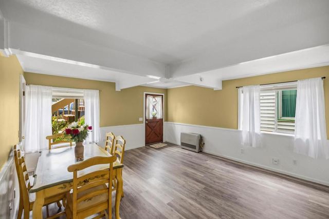 515 Fountain Avenue, Pacific Grove, CA 93950