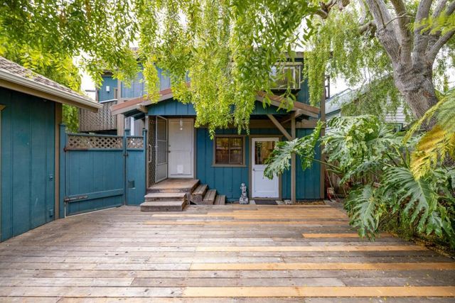 515 Fountain Avenue, Pacific Grove, CA 93950