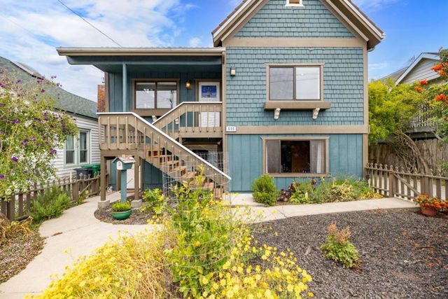 515 Fountain Avenue, Pacific Grove, CA 93950