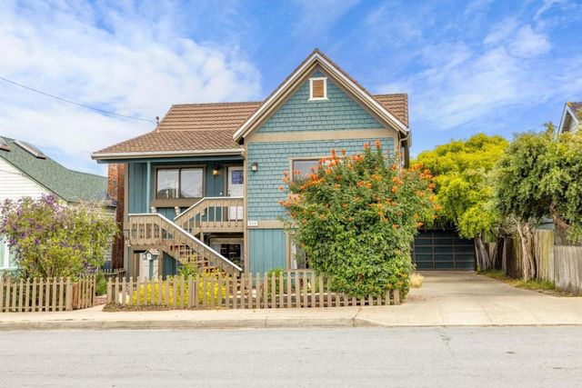 515 Fountain Avenue, Pacific Grove, CA 93950