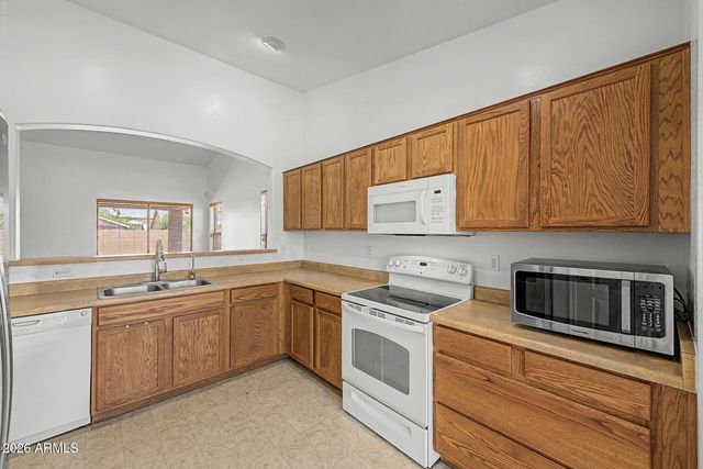 2734 E DUST DEVIL Drive, San Tan Valley, AZ 85143