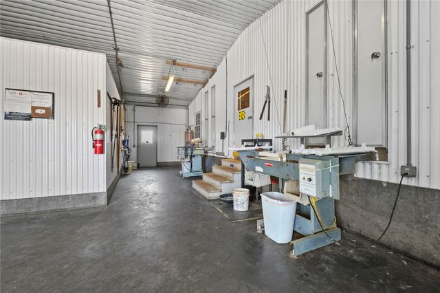 796 Holland Avenue, Gentry, AR 72734