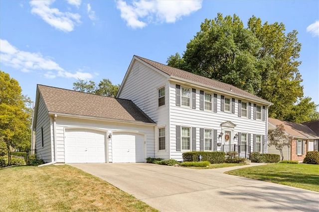 7205 Woodward Street, Overland Park, KS 66204