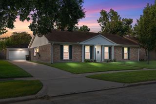 8918 Langdon Lane, Houston, TX 77036