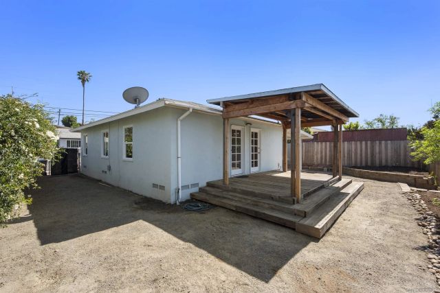 2762 Ridge View Drive, San Diego, CA 92105