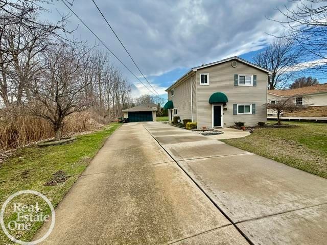 39291 Shoreline Drive, Harrison Twp, MI 48045