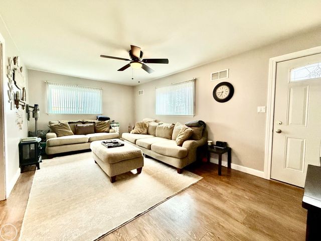 39291 Shoreline Drive, Harrison Twp, MI 48045