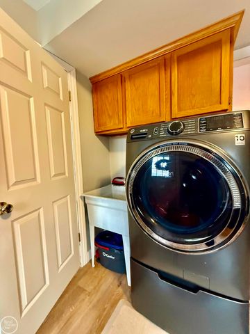 39291 Shoreline Drive, Harrison Twp, MI 48045