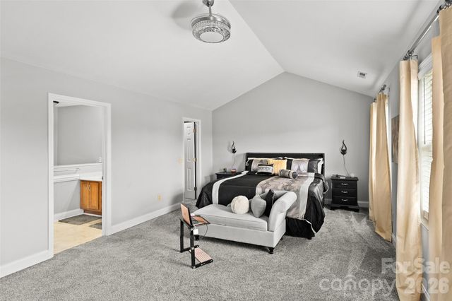 1005 Lisa Run Drive, Kernersville, NC 27284