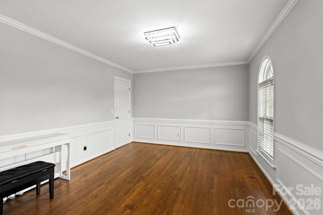 1005 Lisa Run Drive, Kernersville, NC 27284