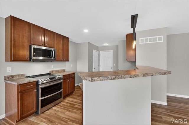 20 Country Heights Court, Lake St Louis, MO 63367