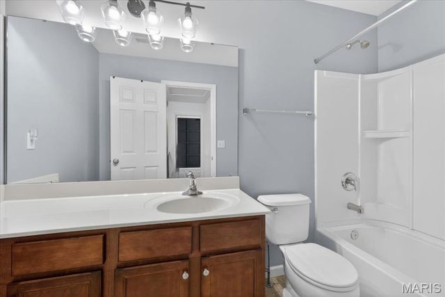 20 Country Heights Court, Lake St Louis, MO 63367