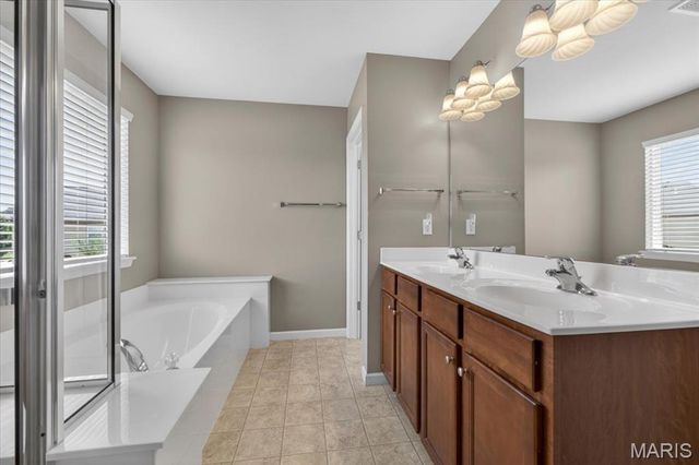 20 Country Heights Court, Lake St Louis, MO 63367