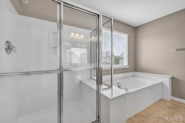 20 Country Heights Court, Lake St Louis, MO 63367