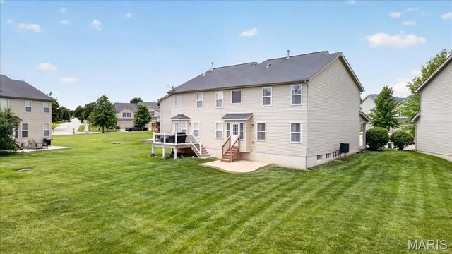 20 Country Heights Court, Lake St Louis, MO 63367